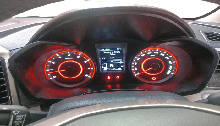 2022 Mahindra XUV300 W8 (O) 1.2 PETROL AMT, Petrol, Automatic, 35,158 km, interior