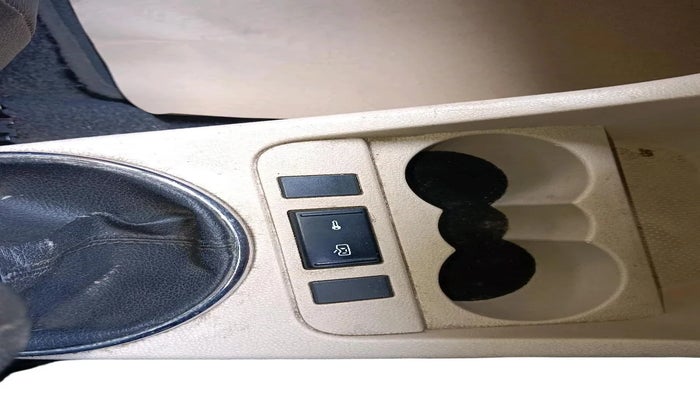 2011 Skoda Fabia AMBIENTE 1.2 MPI, Petrol, Manual, 1,01,879 km, interior