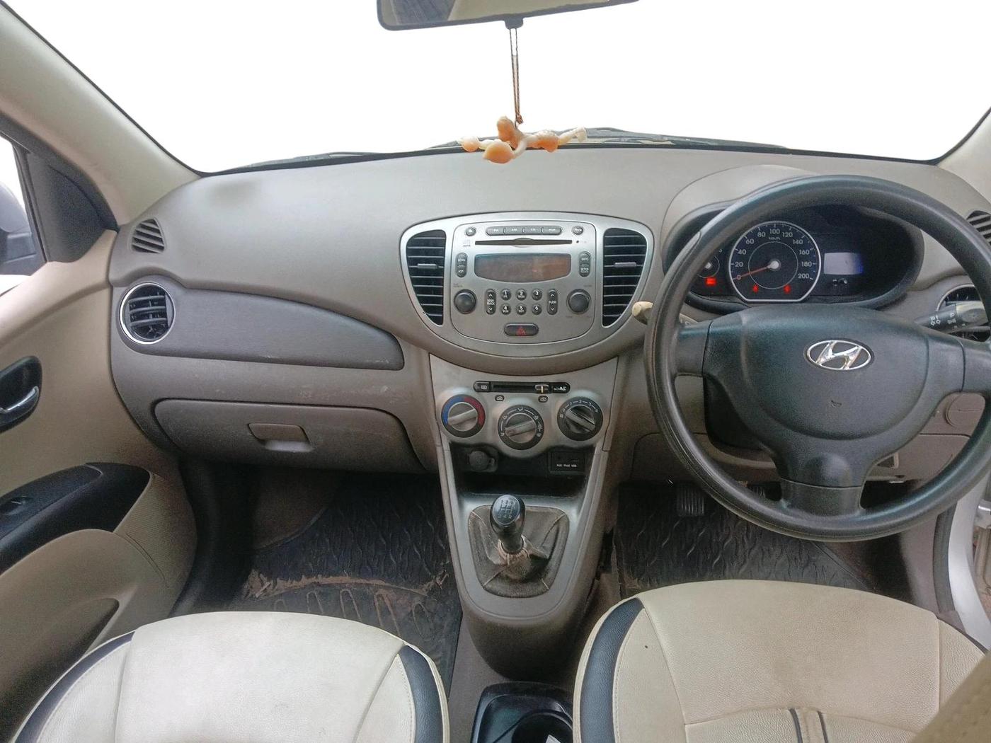 2010 Hyundai i10 SPORTZ 1.2, Petrol, Manual, 98,721 km, interior