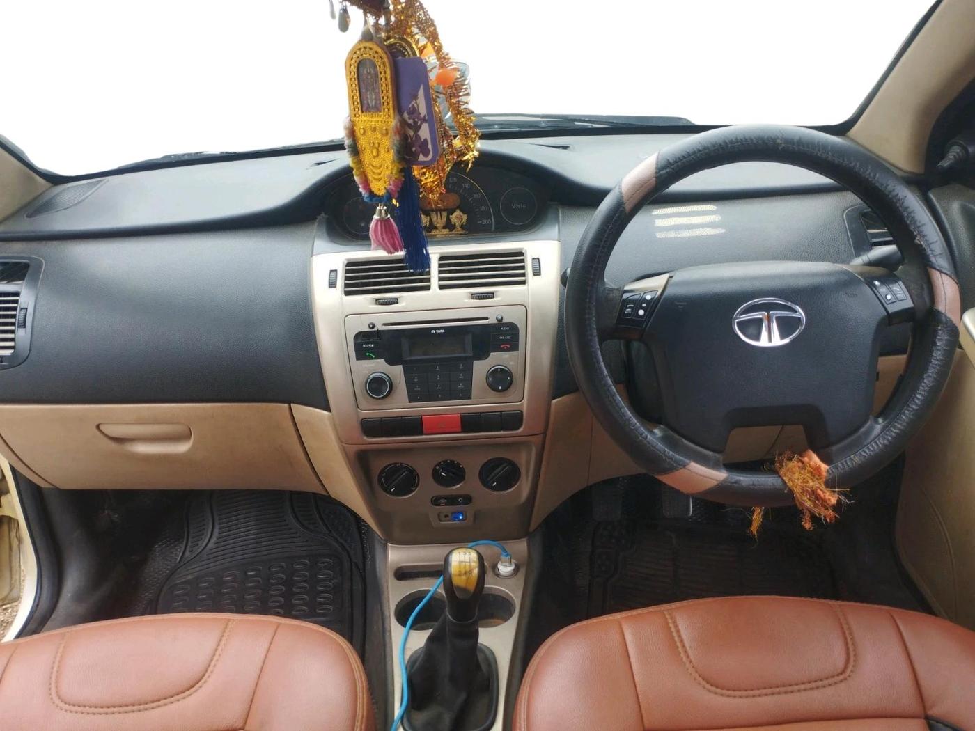 2012 Tata Indica Vista LX QUADRAJET, Diesel, Manual, 1,67,517 km, interior