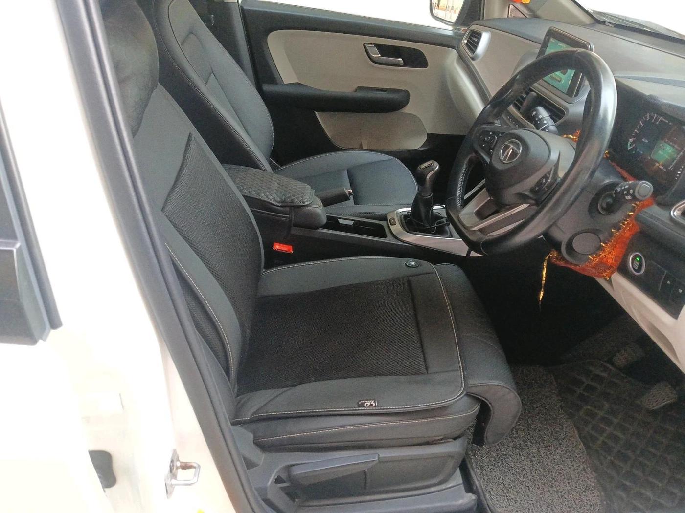 2023 Tata ALTROZ XZ PLUS DIESEL, Diesel, Manual, 60,637 km, interior