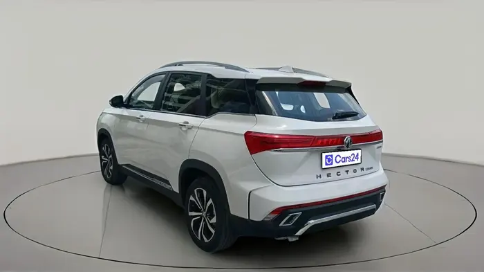 2025 MG HECTOR PLUS SAVVY PRO 1.5 TURBO CVT 6 STR, Petrol, Automatic, 5,302 km, exterior