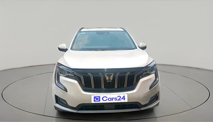 2022 Mahindra XUV700 AX 7 P AT 7 STR, Petrol, Automatic, 29,994 km, exterior