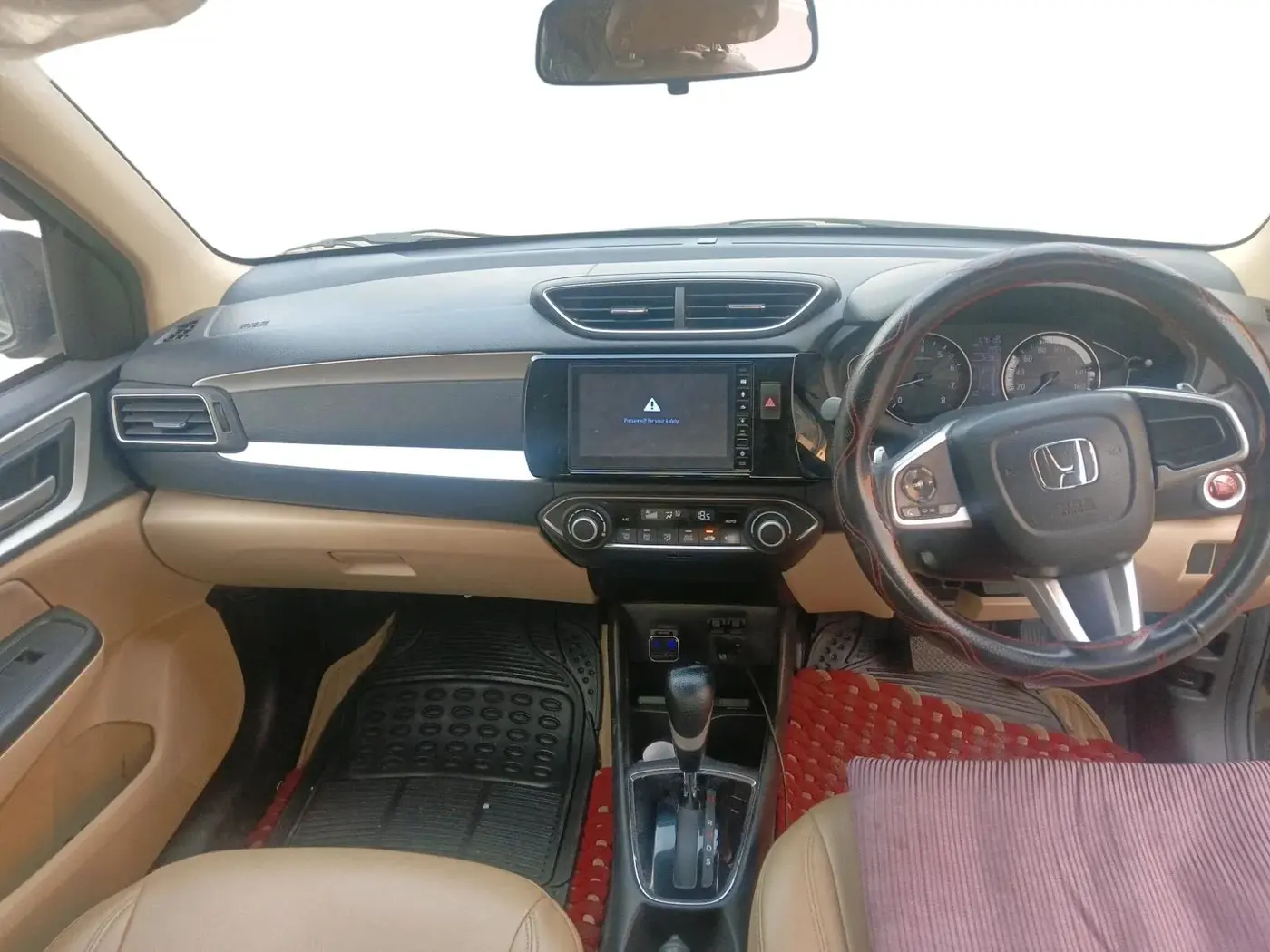 2022 Honda Amaze 1.2L I-VTEC VX CVT, Petrol, Automatic, 76,195 km, interior