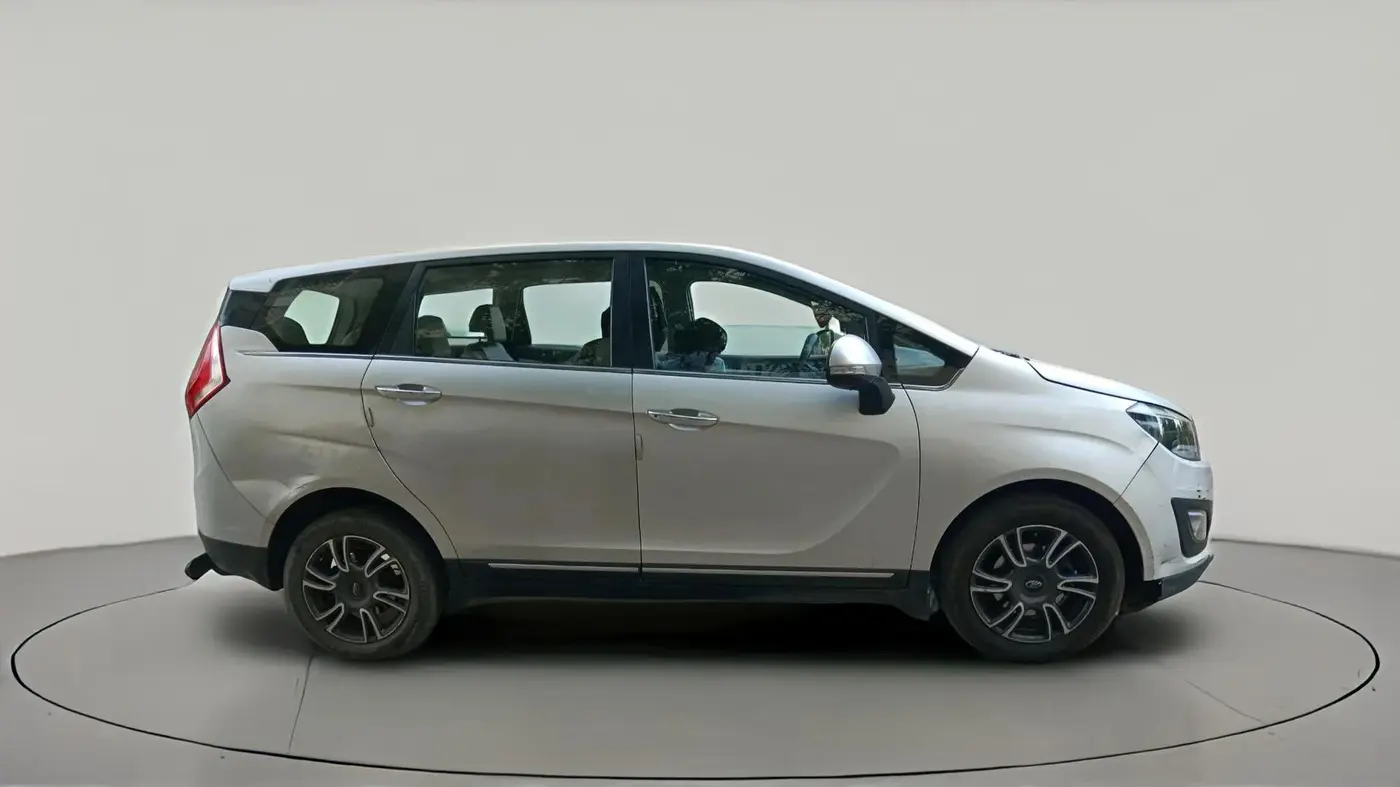 2018 Mahindra MARAZZO M8 7 STR, Diesel, Manual, 1,80,909 km, exterior