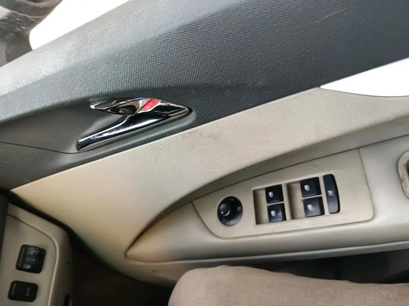 2018 Mahindra MARAZZO M8 7 STR, Diesel, Manual, 1,80,909 km, interior
