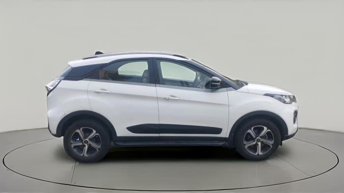 2022 Tata NEXON XZA PLUS PETROL, Petrol, Automatic, 1,00,830 km, exterior