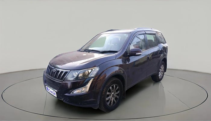 2017 Mahindra XUV500 W10 AT, Diesel, Automatic, 1,34,663 km, exterior