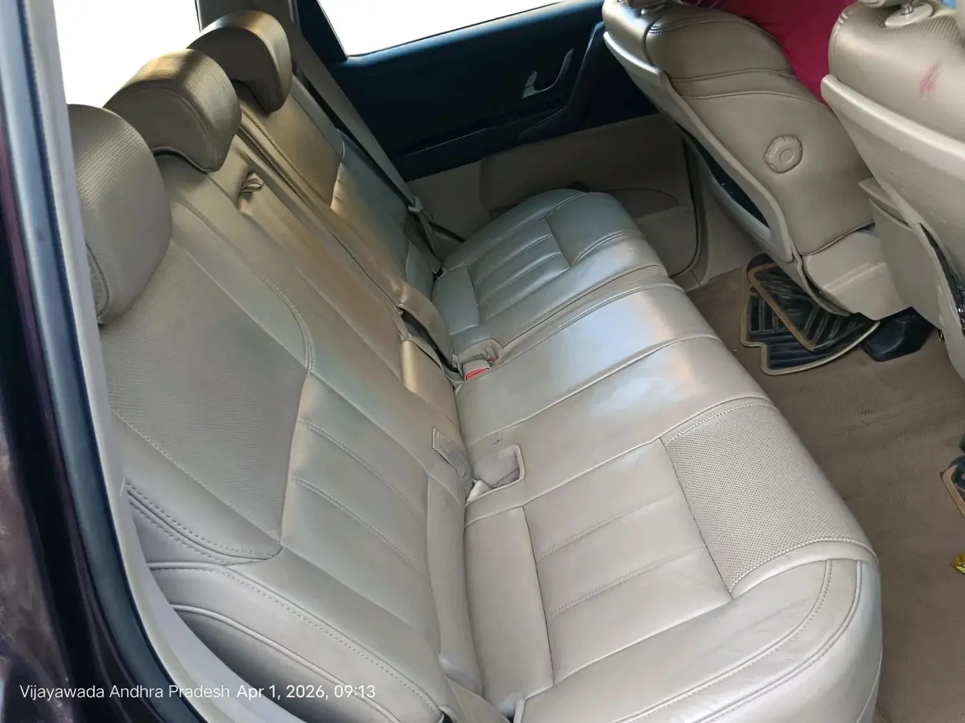 2017 Mahindra XUV500 W10 AT, Diesel, Automatic, 1,34,663 km, interior