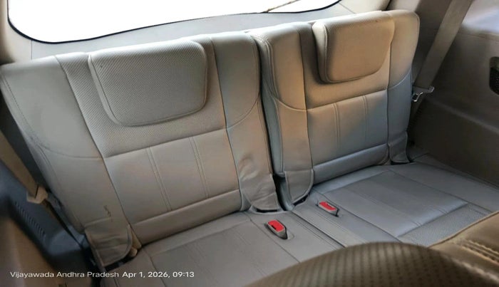 2017 Mahindra XUV500 W10 AT, Diesel, Automatic, 1,34,663 km, interior