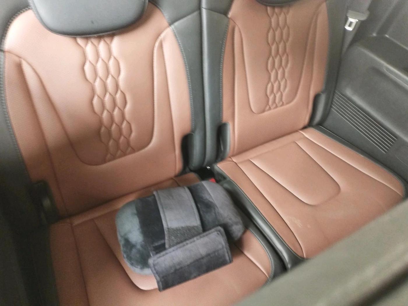 2024 Hyundai ALCAZAR  SIGNATURE (O) DCT 1.5 PETROL 7STR, Petrol, Automatic, 28,341 km, interior
