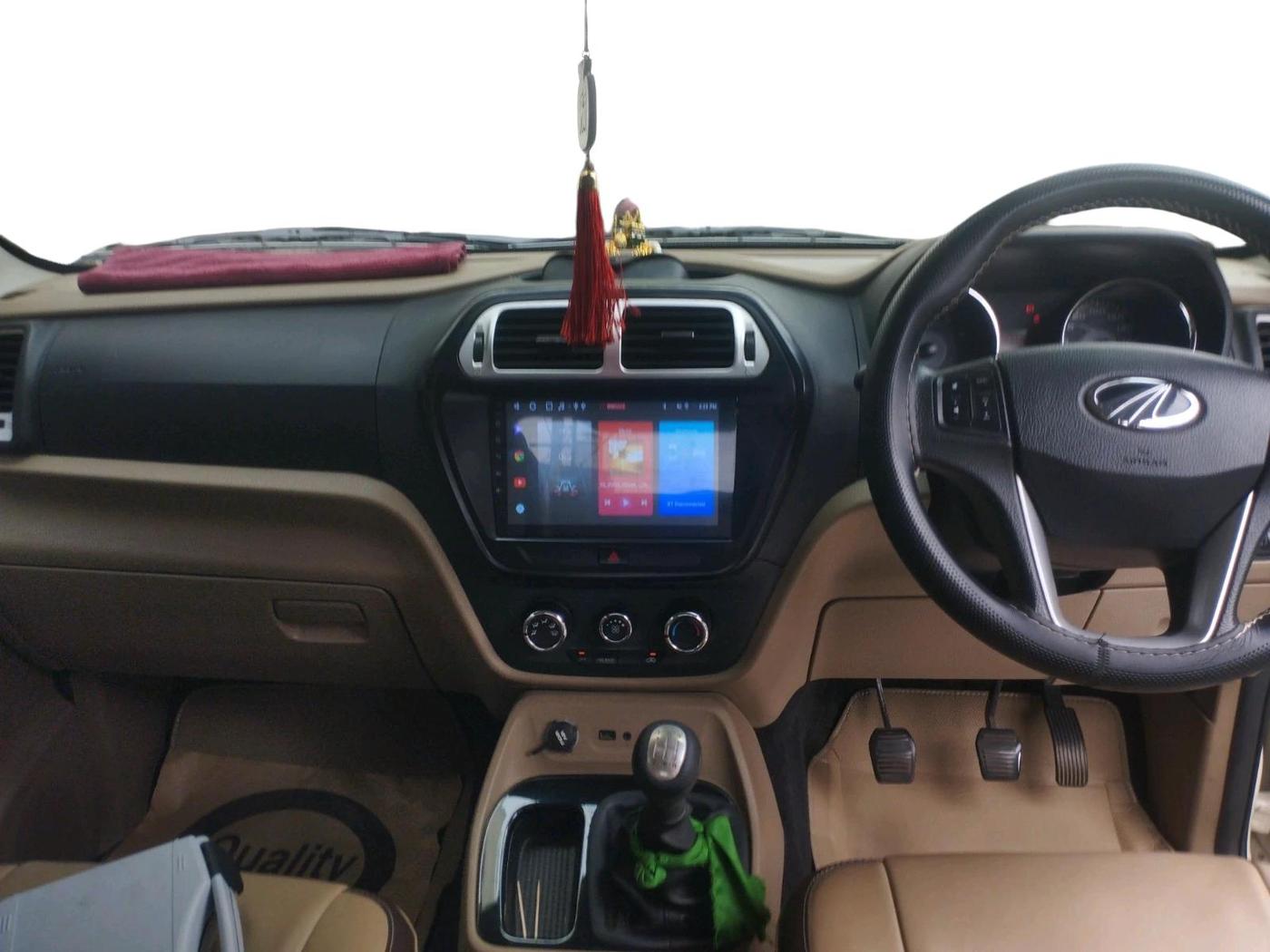 2017 Mahindra TUV300 T8, Diesel, Manual, 55,395 km, interior