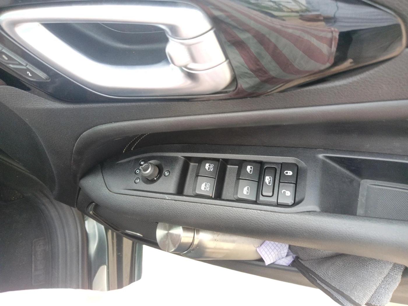 2022 Jeep Compass MODEL S (O) DIESEL 4X4 AT, Diesel, Automatic, 1,07,432 km, interior