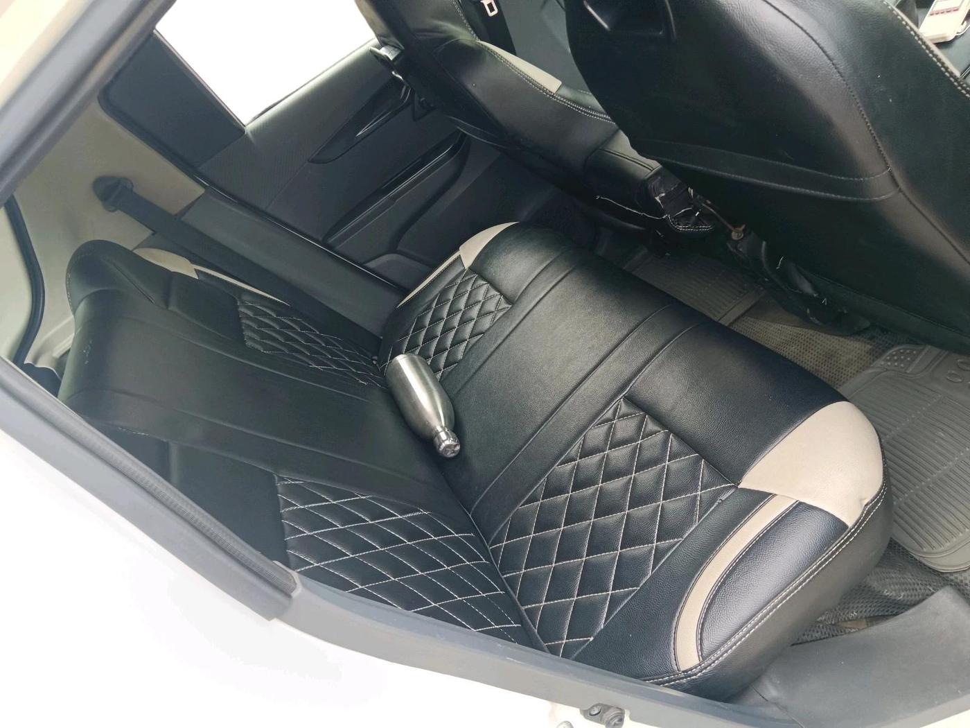 2019 Mahindra KUV 100 NXT K4+ P 6 STR, Petrol, Manual, 1,25,307 km, interior