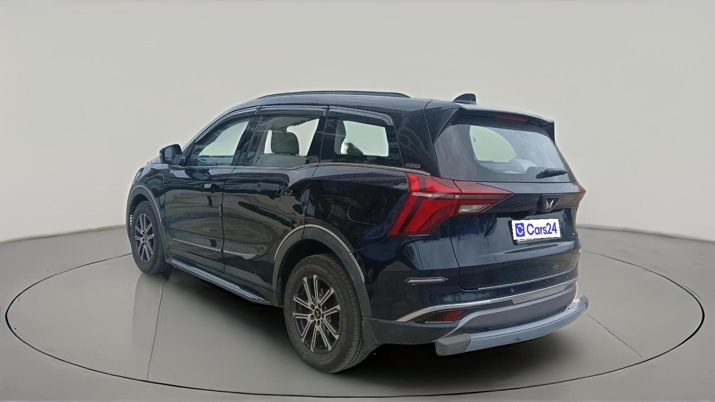 2024 Mahindra XUV700 AX 7 LUXURY P AT 7 STR, Petrol, Automatic, 21,035 km, exterior