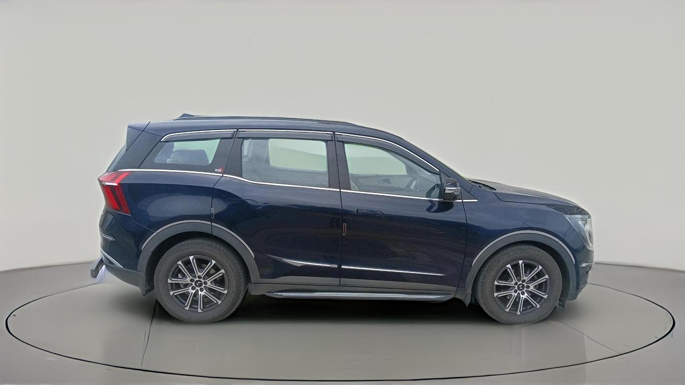 2024 Mahindra XUV700 AX 7 LUXURY P AT 7 STR, Petrol, Automatic, 21,035 km, exterior