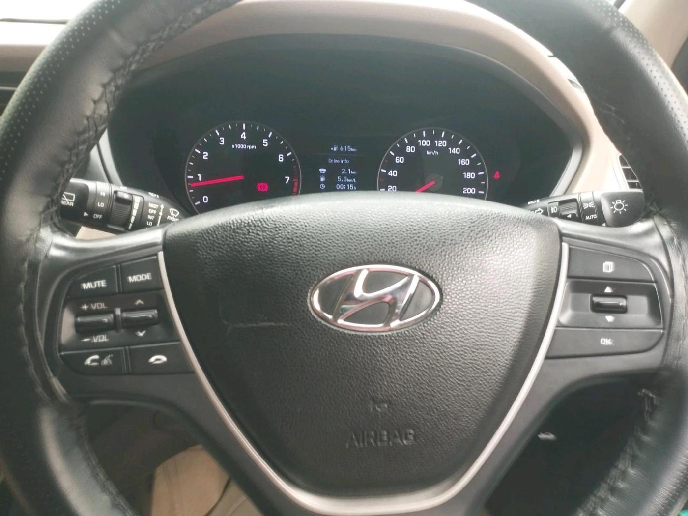 2018 Hyundai Elite i20 ASTA 1.2 (O), Petrol, Manual, 97,328 km, interior