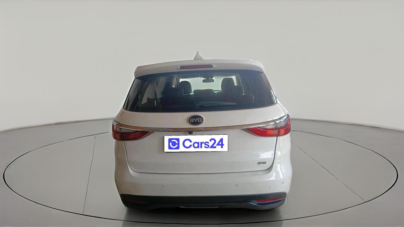 2022 BYD E6 GL, Electric, Automatic, 68,665 km, exterior