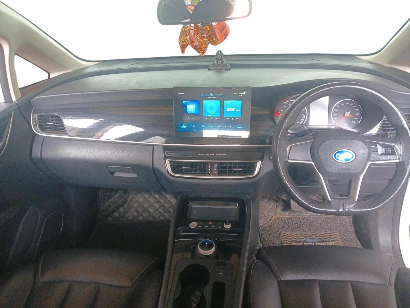 2022 BYD E6 GL, Electric, Automatic, 68,665 km, interior