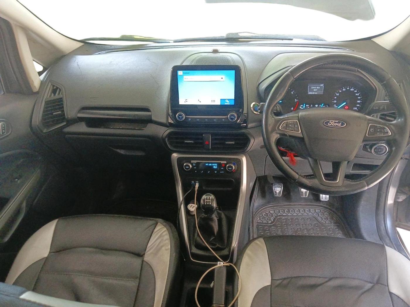 2018 Ford Ecosport TITANIUM 1.5L DIESEL, Diesel, Manual, 1,00,648 km, interior