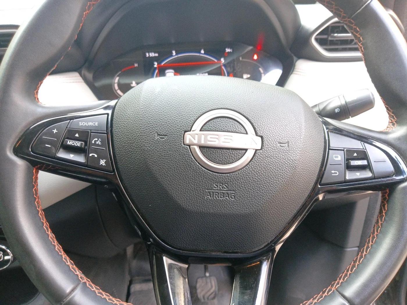 2025 Nissan MAGNITE Tekna B4D 1.0 Petrol AMT, Petrol, Automatic, 24,088 km, interior