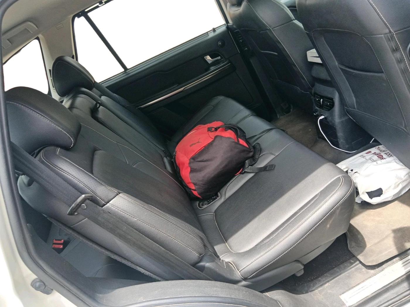 2019 Tata Hexa XT 4X2 7 STR, Diesel, Manual, 1,20,028 km, interior