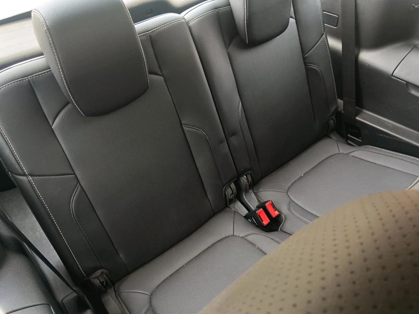 2019 Tata Hexa XT 4X2 7 STR, Diesel, Manual, 1,20,028 km, interior