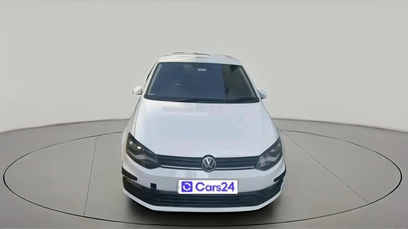 2017 Volkswagen Ameo COMFORTLINE 1.5L, Diesel, Manual, 1,72,000 km, exterior