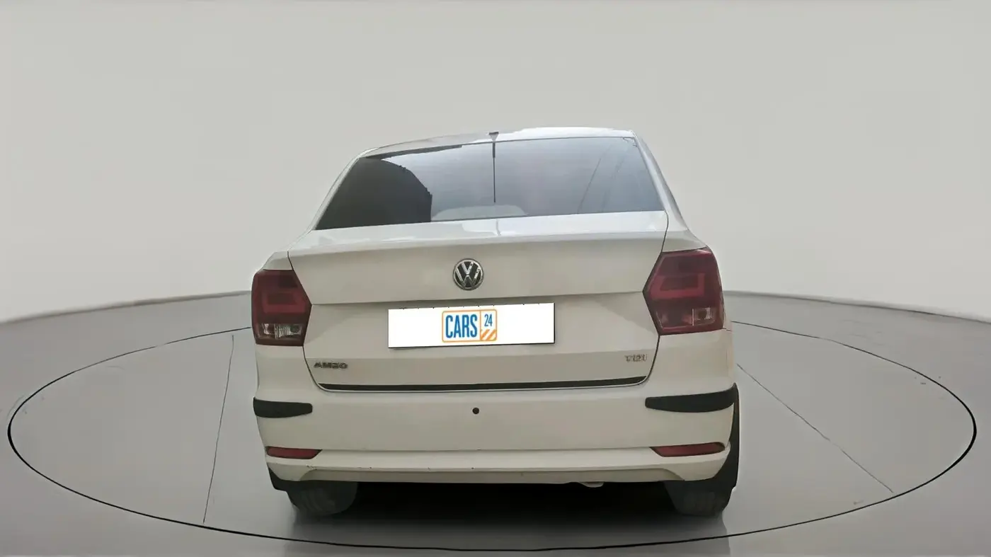 2017 Volkswagen Ameo COMFORTLINE 1.5L, Diesel, Manual, 1,72,000 km, exterior