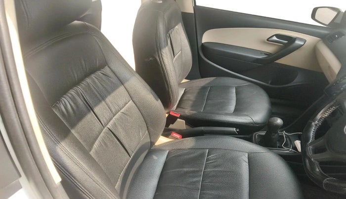 2017 Volkswagen Ameo COMFORTLINE 1.5L, Diesel, Manual, 1,72,000 km, interior