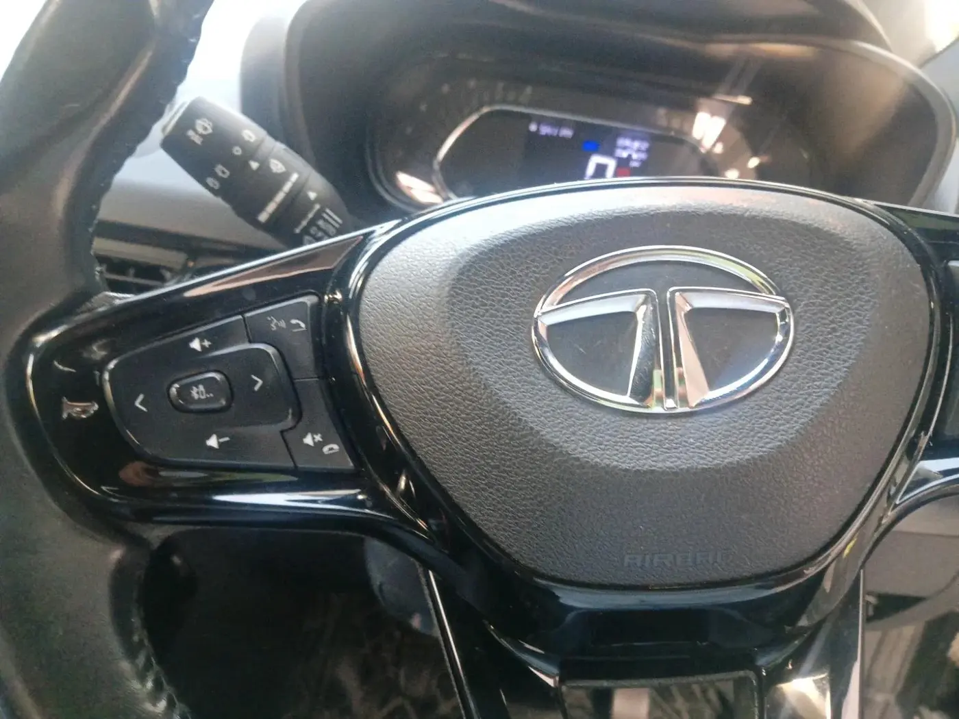 2022 Tata NEXON XZ PLUS (O) PETROL DARK EDITION, Petrol, Manual, 57,563 km, interior