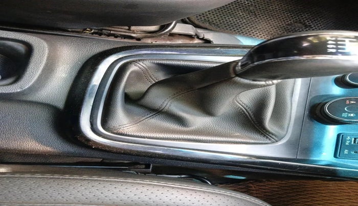 2017 Tata Hexa XT 4X2 6 STR, Diesel, Manual, 1,25,270 km, interior