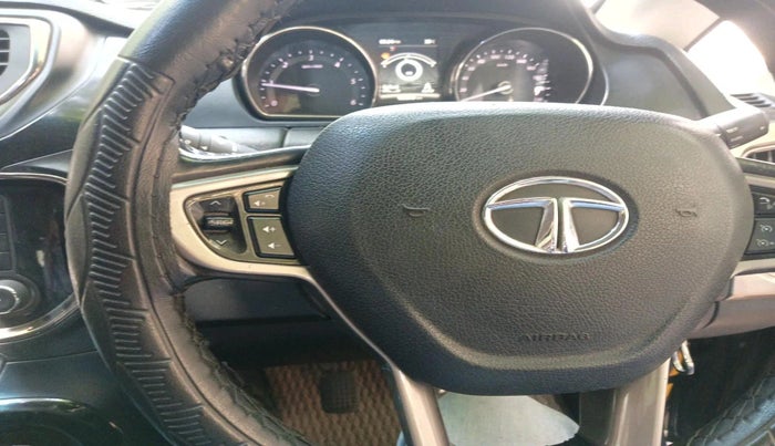 2017 Tata Hexa XT 4X2 6 STR, Diesel, Manual, 1,25,270 km, interior