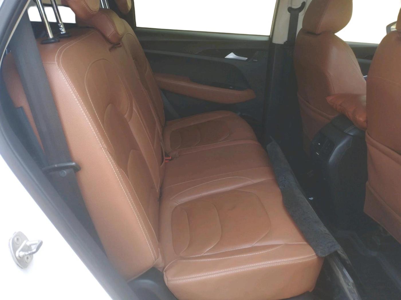 2021 MG HECTOR PLUS SELECT 2.0 DIESEL TURBO MT 7-STR, Diesel, Manual, 74,451 km, interior