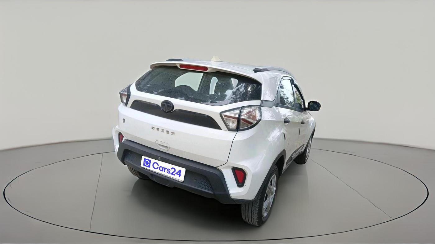 2022 Tata NEXON XM SUNROOF DIESEL, Diesel, Manual, 1,28,462 km, exterior