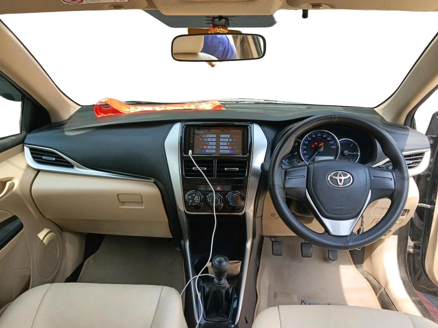 2021 Toyota YARIS J MT, Petrol, Manual, 57,602 km, interior