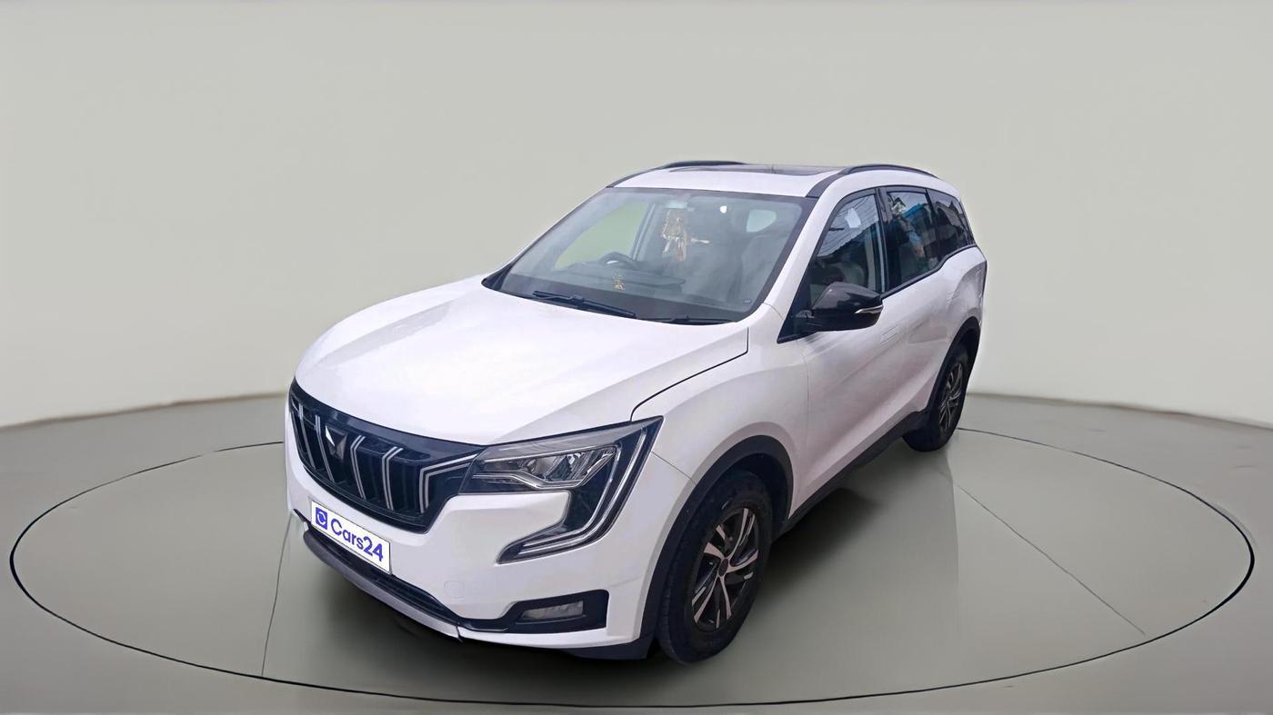 2022 Mahindra XUV700 AX 5 D MT 5 STR, Diesel, Manual, 88,513 km, exterior