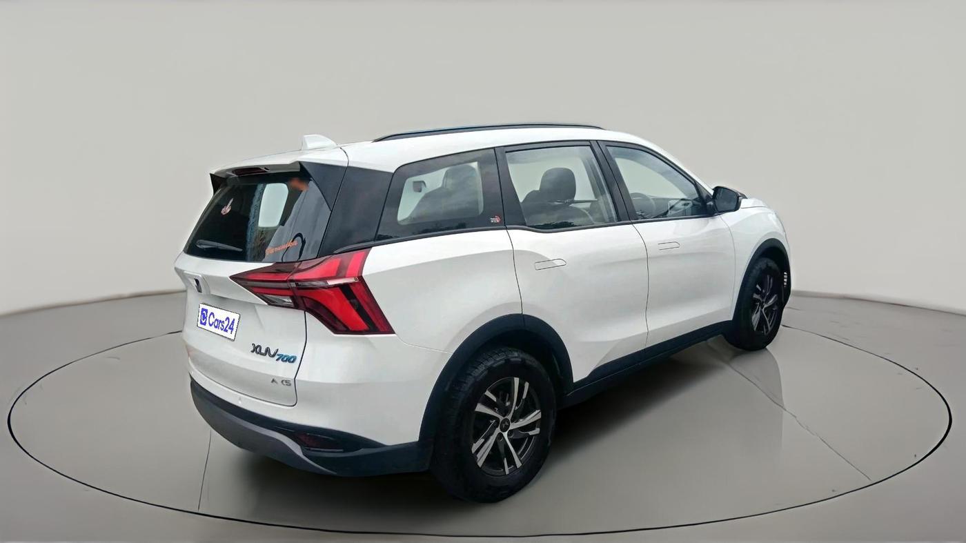 2022 Mahindra XUV700 AX 5 D MT 5 STR, Diesel, Manual, 88,513 km, exterior