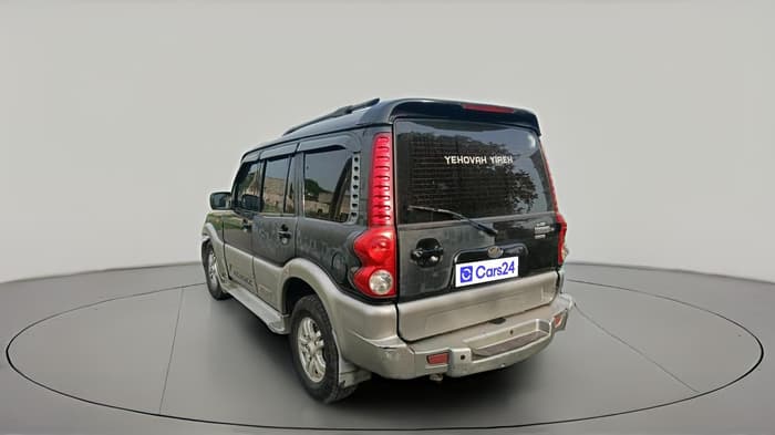 2011 Mahindra Scorpio VLX 2WD AIRBAG AT, Diesel, Automatic, 2,32,359 km, exterior
