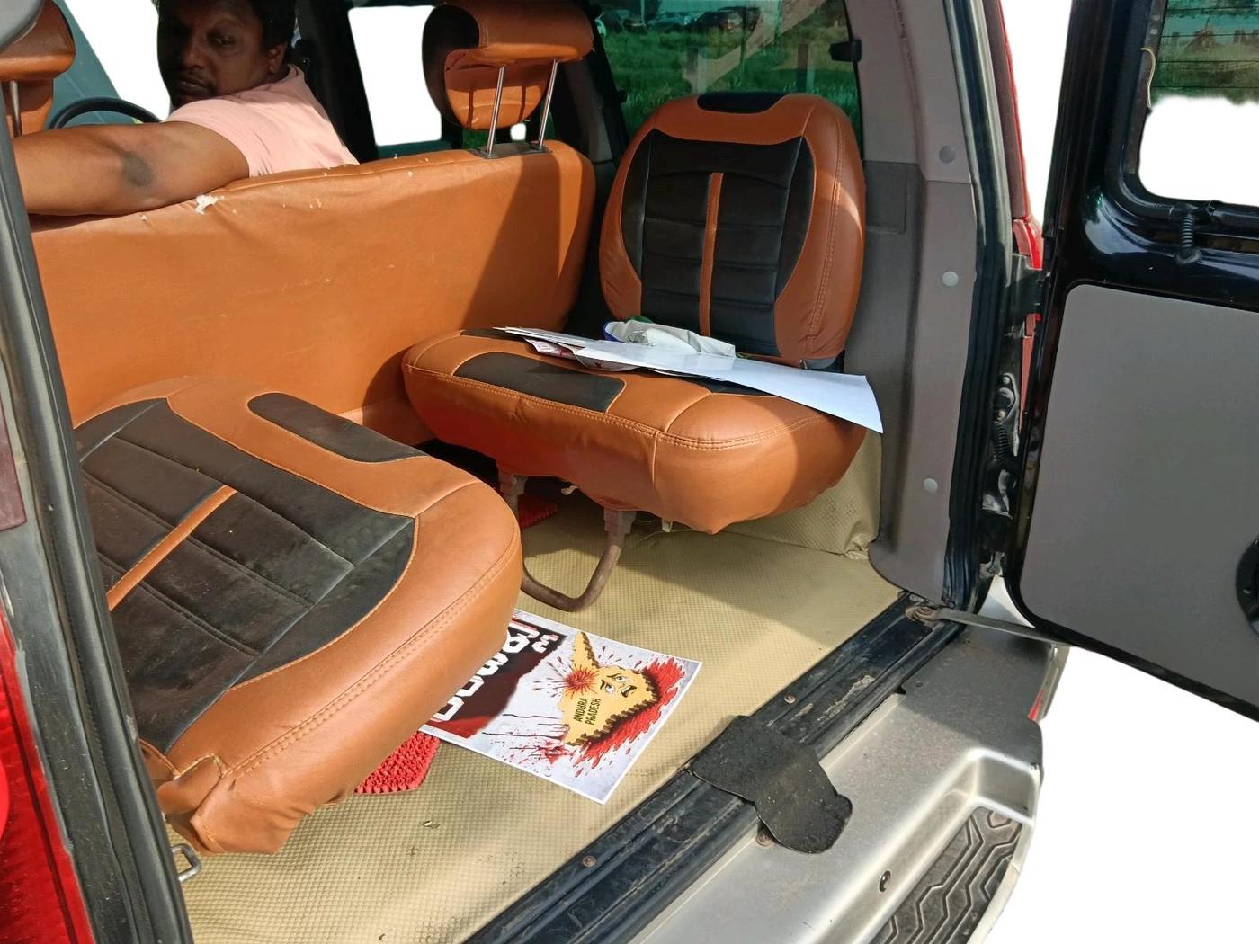 2011 Mahindra Scorpio VLX 2WD AIRBAG AT, Diesel, Automatic, 2,32,359 km, interior
