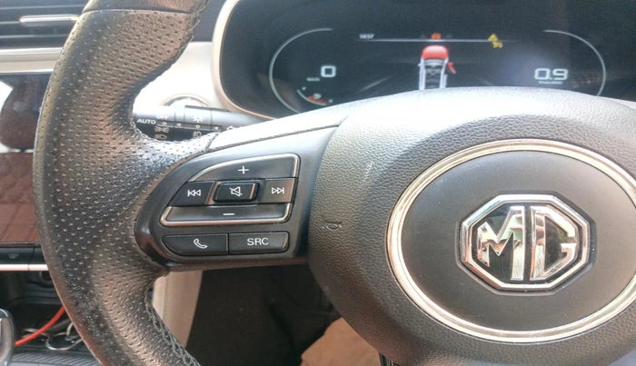 2023 MG ASTOR SMART 1.5 CVT, Petrol, Automatic, 26,368 km, interior