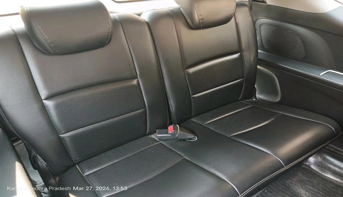 2017 Honda BR-V 1.5L I- DTEC V, Diesel, Manual, 1,14,450 km, interior