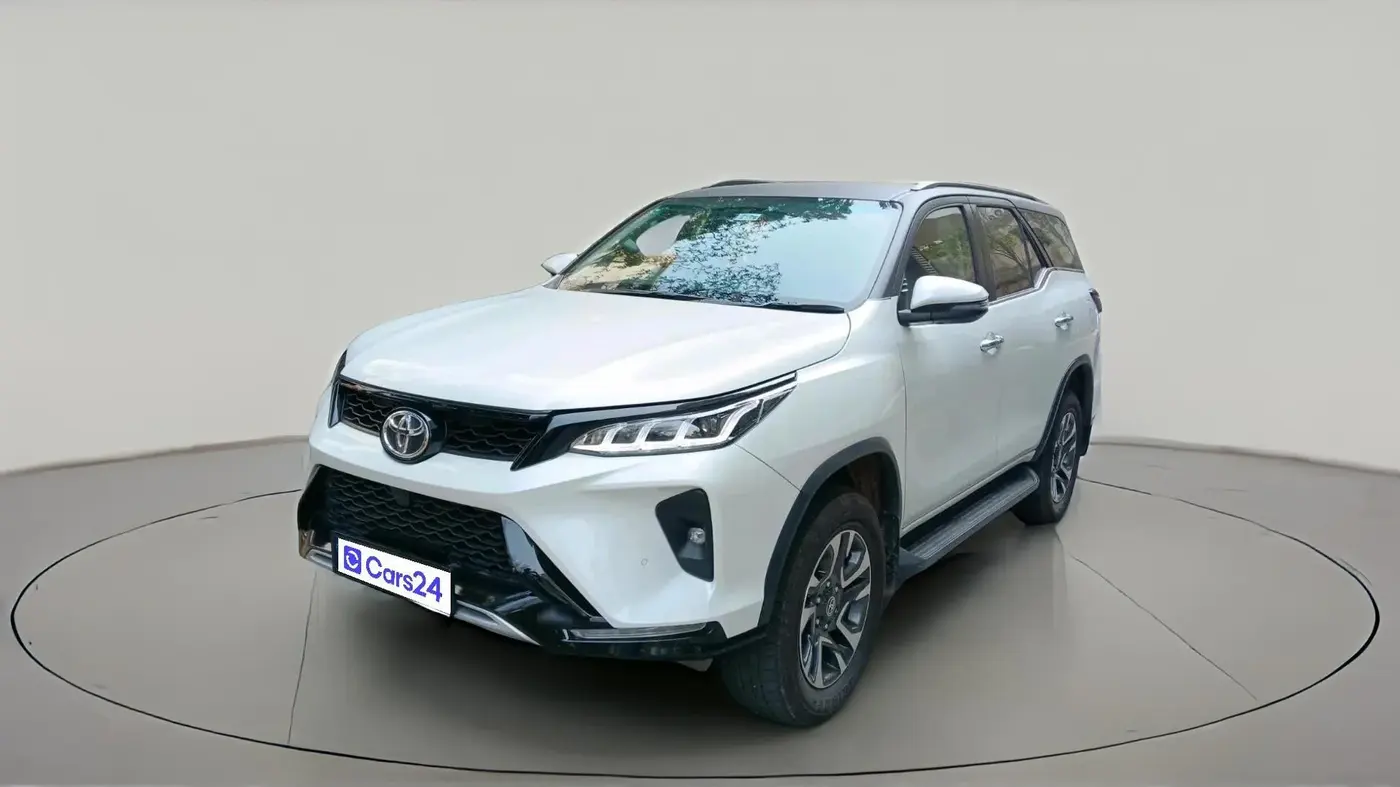2025 Toyota Fortuner 4X4 AT 2.8 LEGENDER, Diesel, Automatic, 16,703 km, exterior