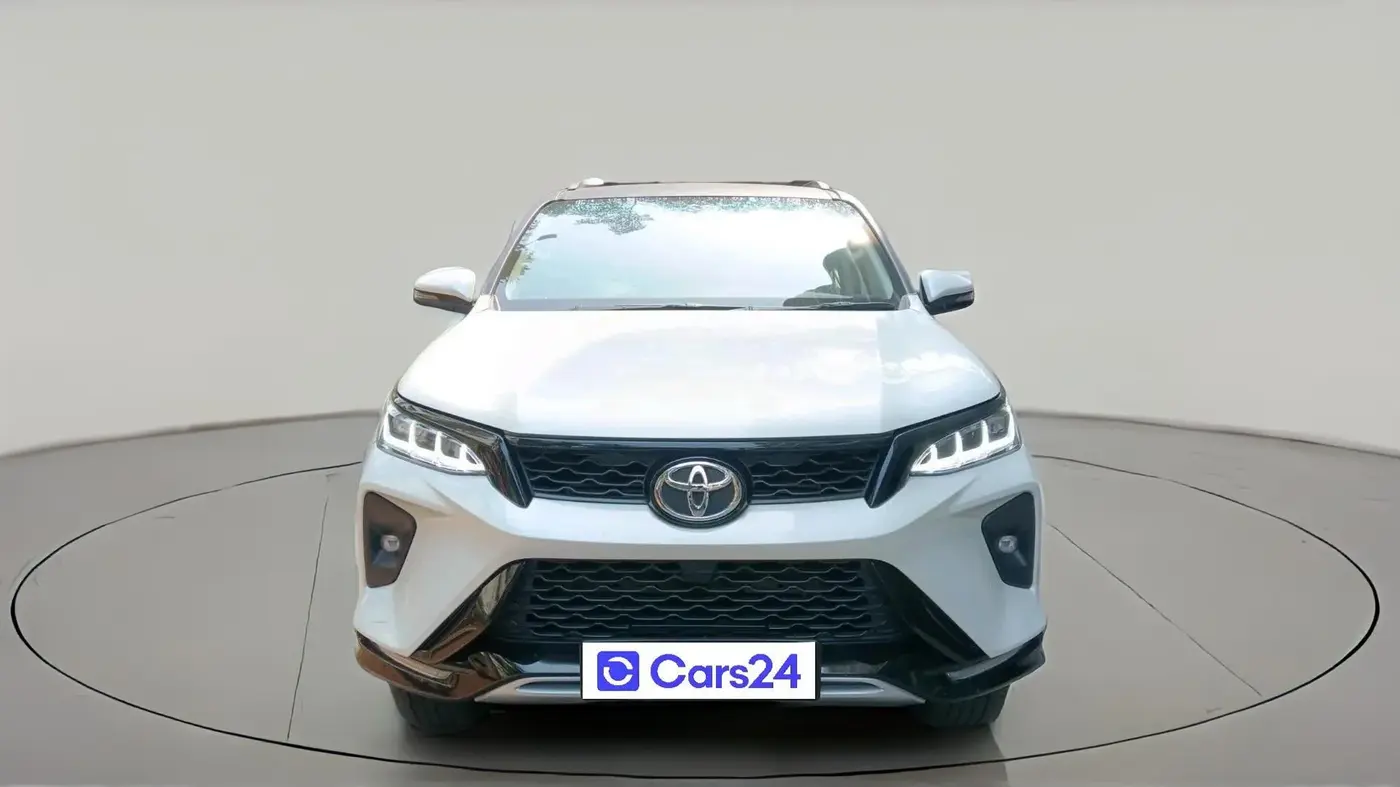 2025 Toyota Fortuner 4X4 AT 2.8 LEGENDER, Diesel, Automatic, 16,703 km, exterior