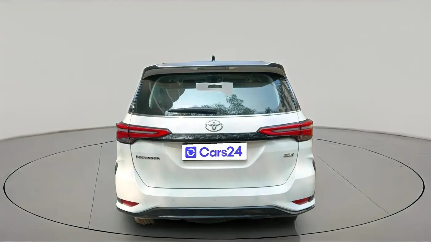 2025 Toyota Fortuner 4X4 AT 2.8 LEGENDER, Diesel, Automatic, 16,703 km, exterior