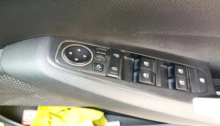 2021 KIA SELTOS HTK PLUS 1.5 IMT, Petrol, Manual, 92,933 km, interior