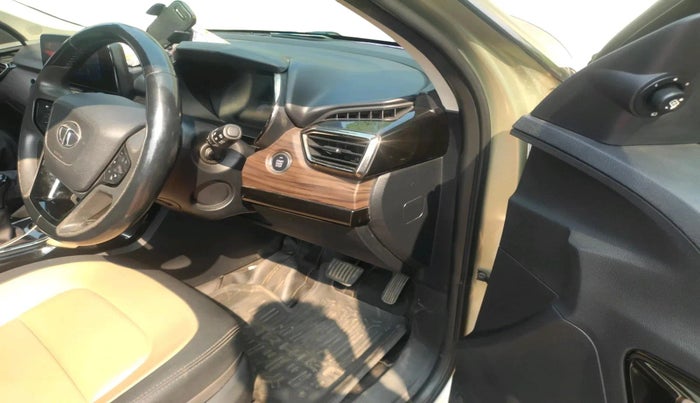 2022 Tata Harrier XZA PLUS 2.0L KAZIRANGA, Diesel, Automatic, 71,748 km, interior