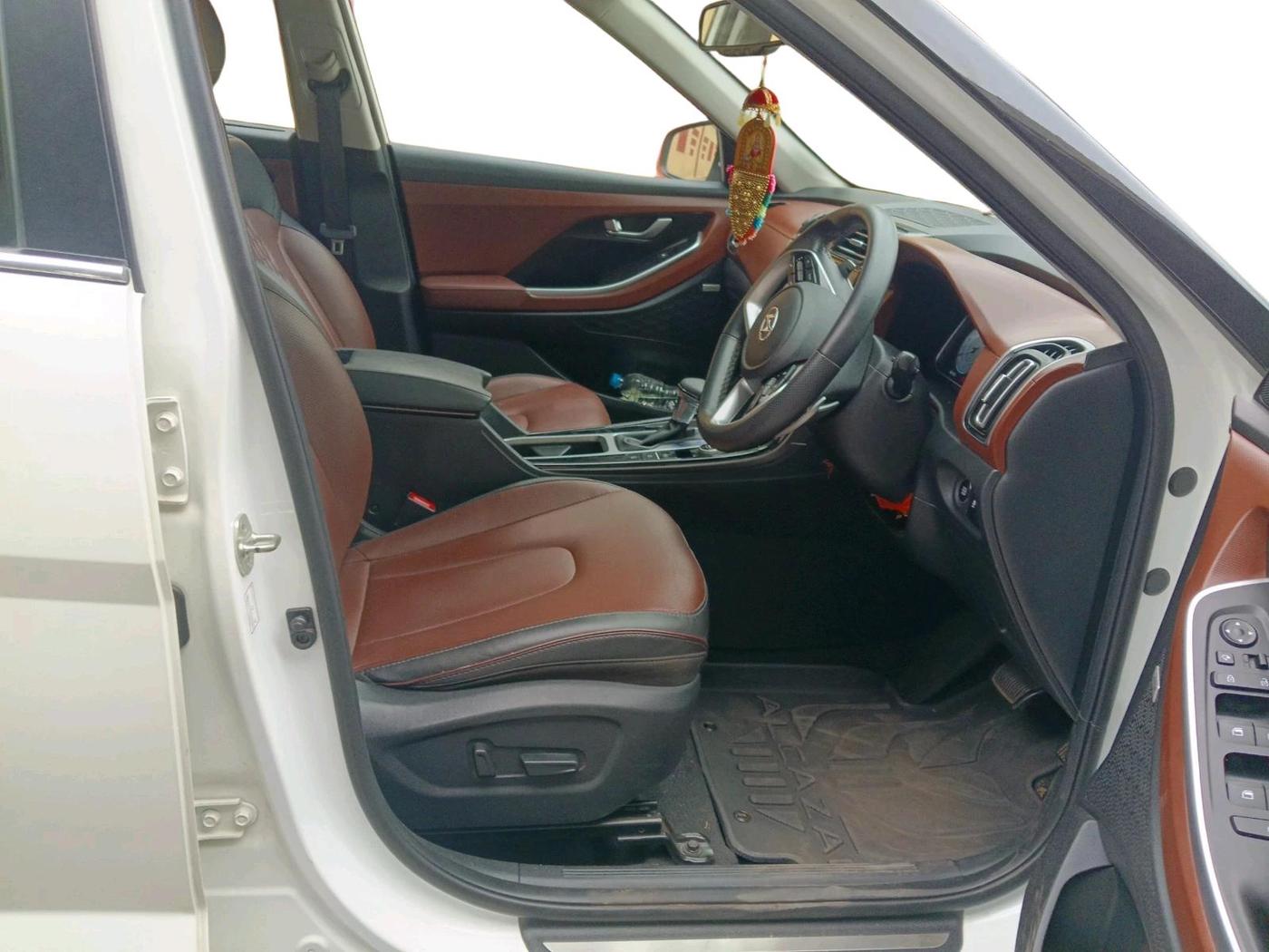 2021 Hyundai ALCAZAR PLATINUM(O) 7STR 1.5 AT, Diesel, Automatic, 49,571 km, interior