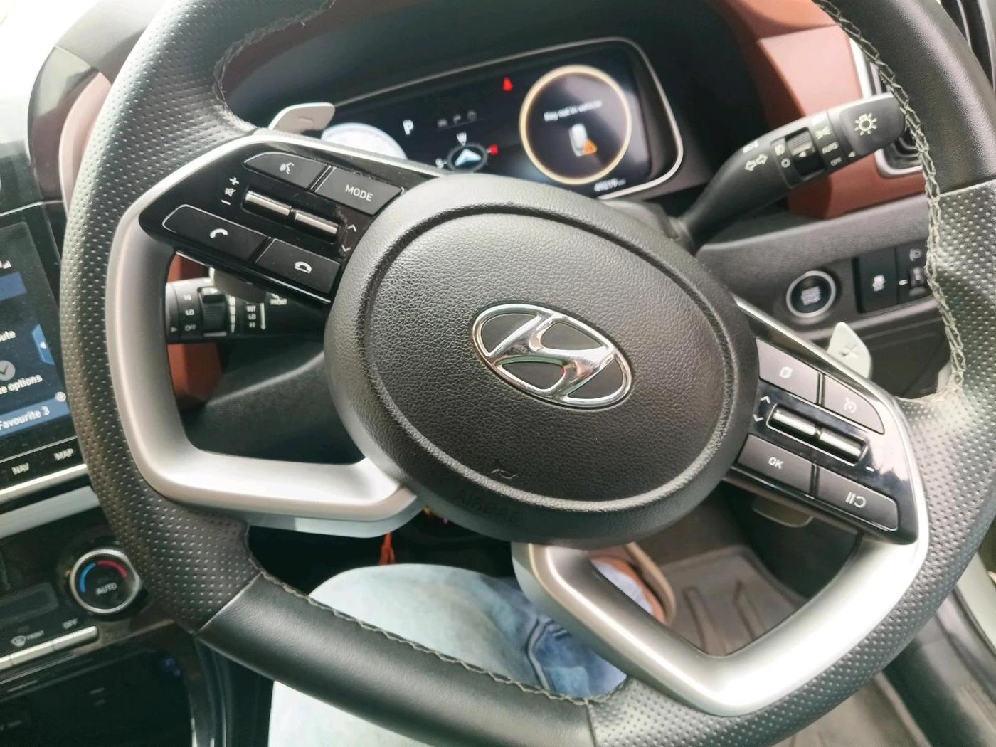 2021 Hyundai ALCAZAR PLATINUM(O) 7STR 1.5 AT, Diesel, Automatic, 49,571 km, interior