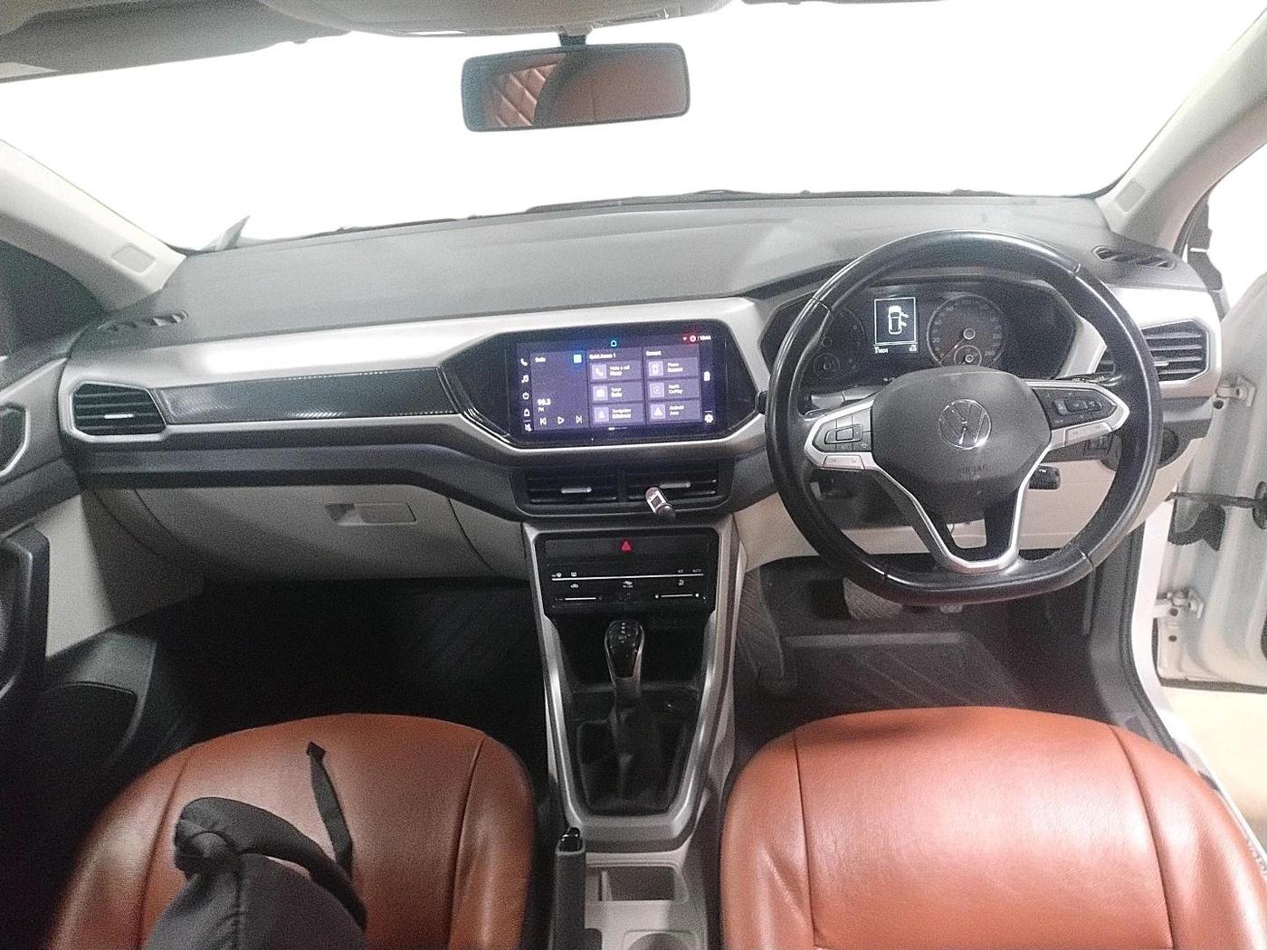 2022 Volkswagen TAIGUN HIGHLINE 1.0 TSI AT, Petrol, Automatic, 31,604 km, interior